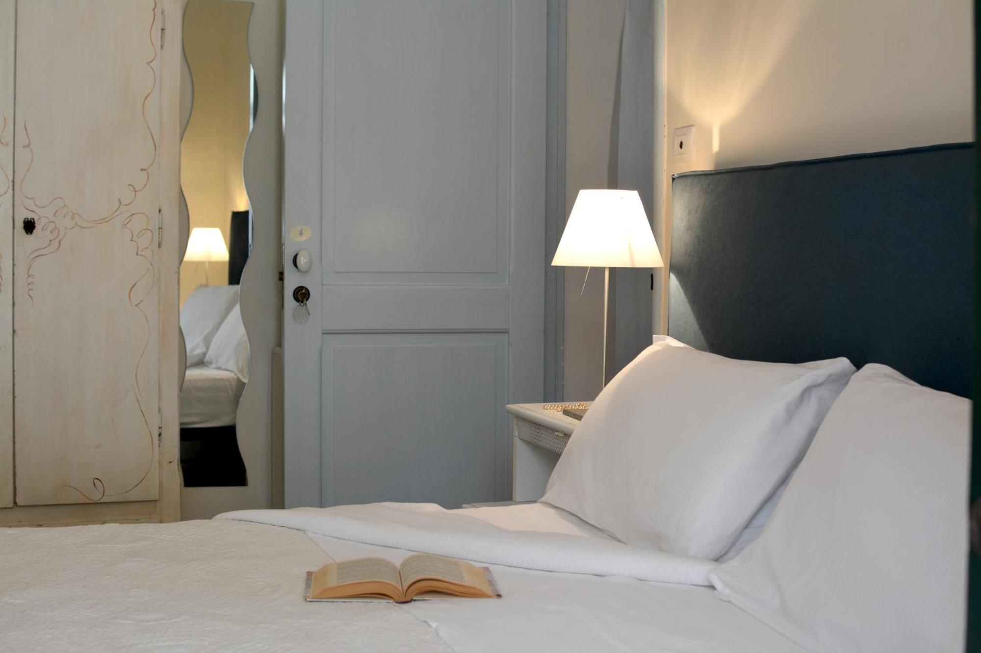 B&B Palazzo Del Capitolo - By I Bastioni San Domenico Gallipoli Ngoại thất bức ảnh